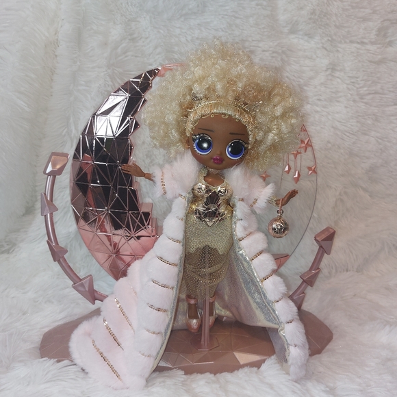 LOL Surprise OMG 2021 HTF DISCONTINUED Collector Edition NYE Queen Fashi… - Picture 2 of 16